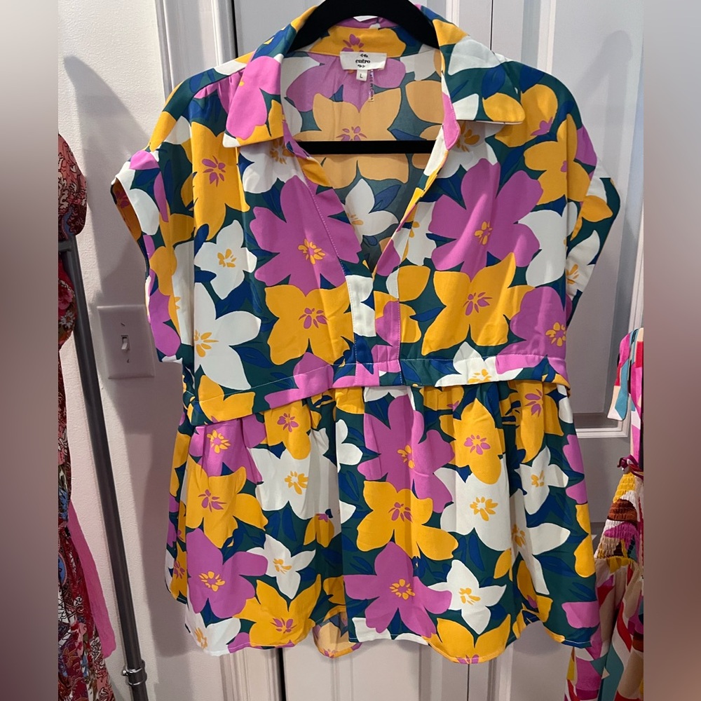 Entro Floral Top